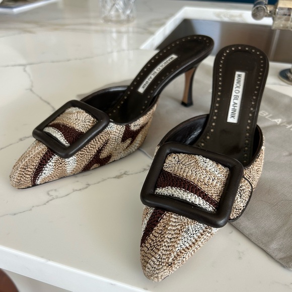 Manolo Blahnik Shoes - Manolo Blahnik Brown and Cream Woven Buckle Pointed-Toe Mules
